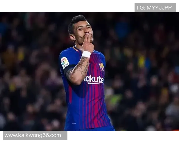 安静的球场上那些闪耀的足球明星们的传奇故事